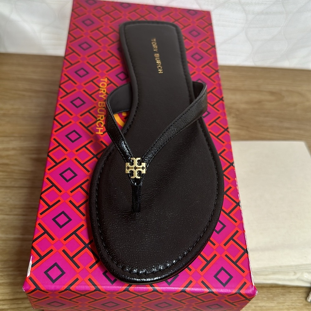 Brand New Tory Brunch Sandals, Classic Flip Flop Goat Leather a perfect Black. - Picture 2 of 5